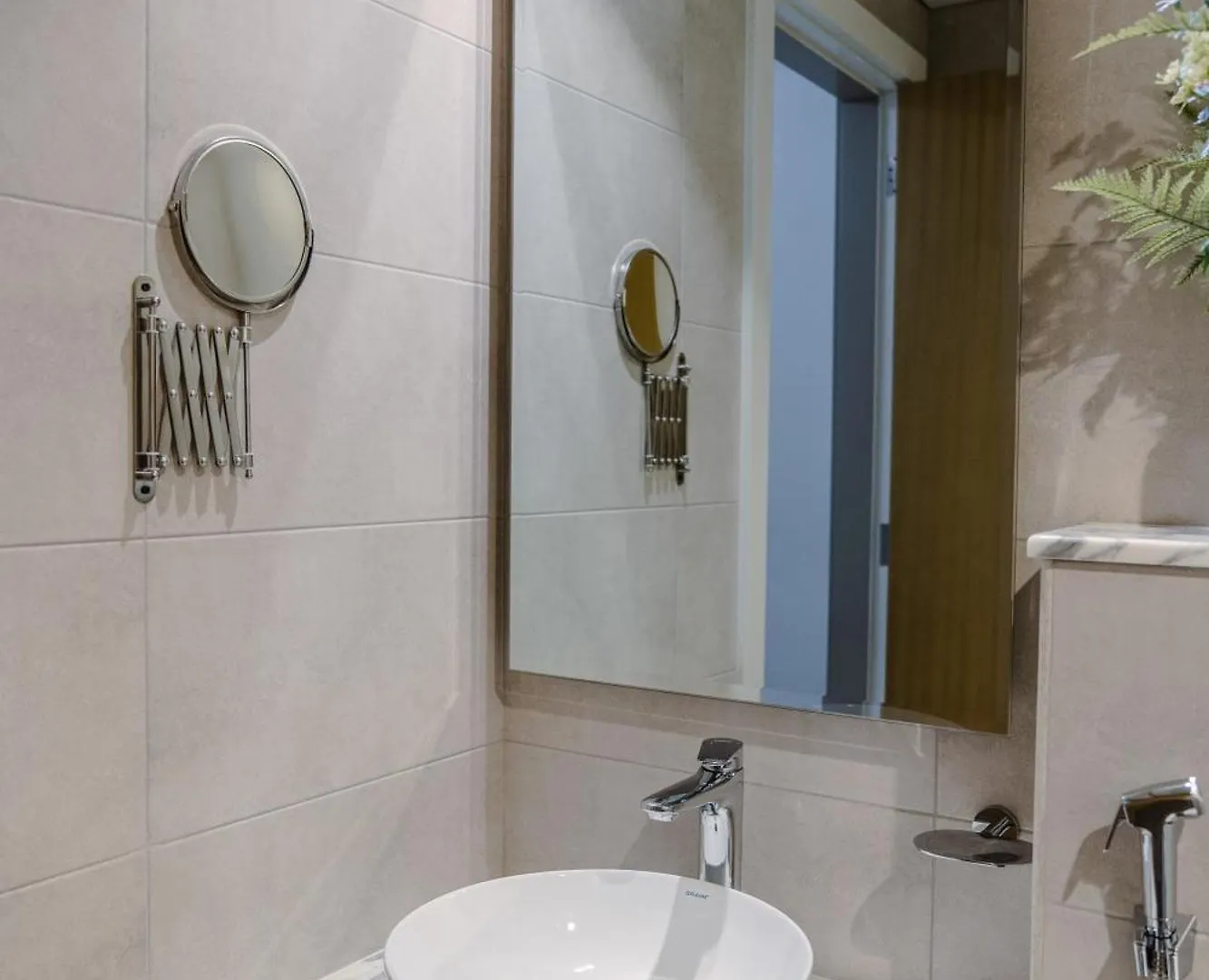 Elegant 2Br - 10 Min To Dubai Mall & Burj Khalifa At Aykon City 0*,  United Arab Emirates