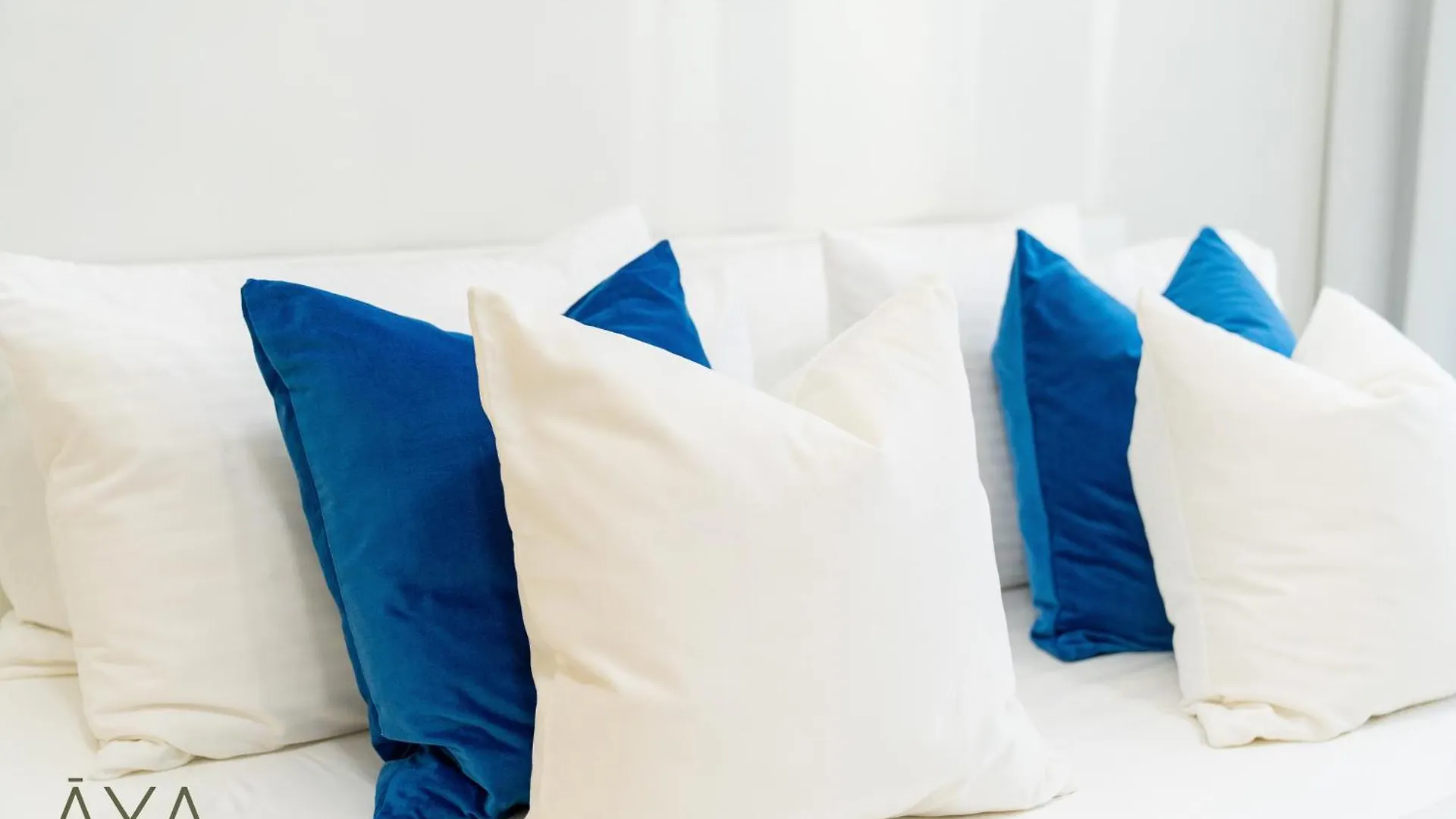 Elegant 2Br - 10 Min To Dubai Mall & Burj Khalifa At Aykon City 0*,  United Arab Emirates
